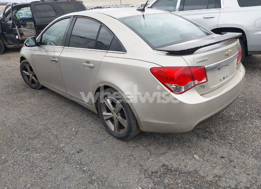 Photo 3 of 2013 Chevrolet Cruze 2LT AUTO (VIN 1G1PE5SB8D7270546)