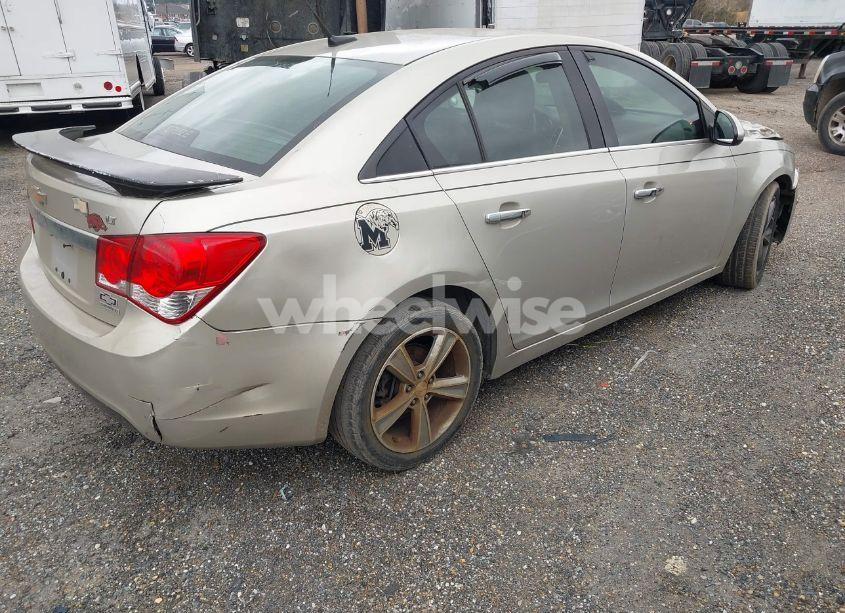Photo 4 of 2013 Chevrolet Cruze 2LT AUTO (VIN 1G1PE5SB8D7270546)