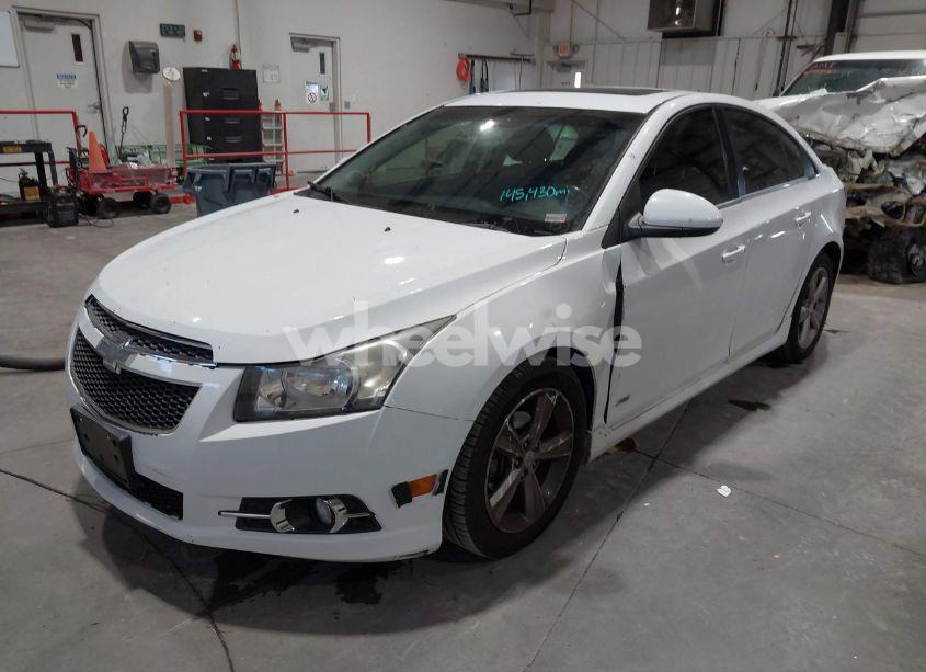 Photo 2 of 2014 Chevrolet Cruze 2LT AUTO (VIN 1G1PE5SB8E7278440)