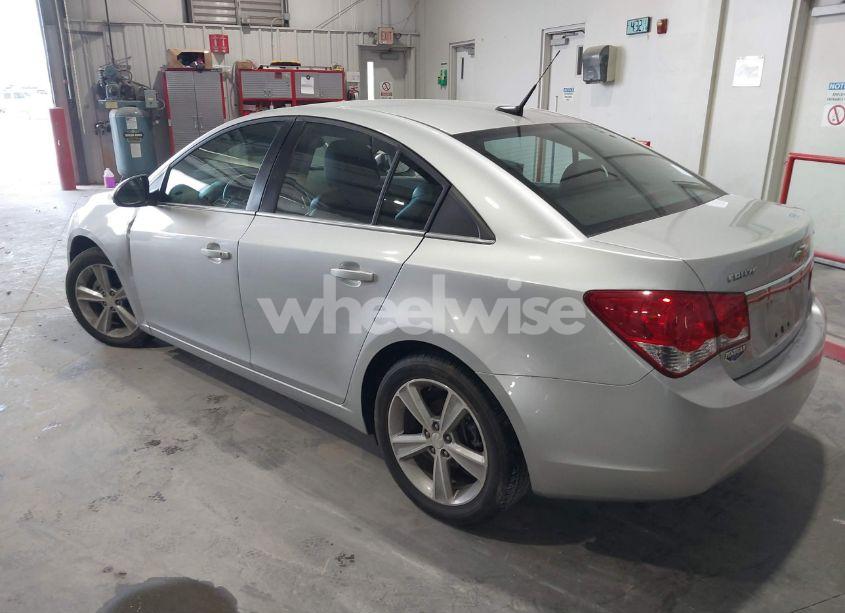 Photo 3 of 2014 Chevrolet Cruze 2LT AUTO (VIN 1G1PE5SB8E7328379)