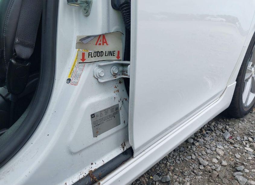 Photo 6 of 2014 Chevrolet Cruze 2LT AUTO (VIN 1G1PE5SB8E7377971)