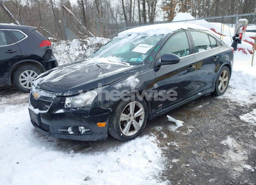 Photo 2 of 2014 Chevrolet Cruze 2LT AUTO (VIN 1G1PE5SB8E7399811)
