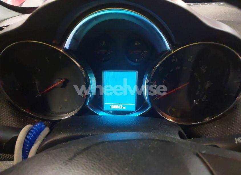 Photo 7 of 2015 Chevrolet Cruze 2LT AUTO (VIN 1G1PE5SB8F7108094)