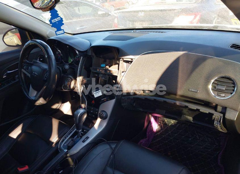 Photo 5 of 2015 Chevrolet Cruze 2LT AUTO (VIN 1G1PE5SB8F7113585)