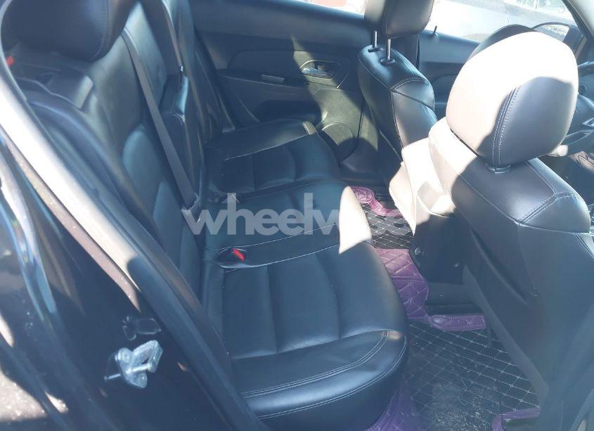 Photo 8 of 2015 Chevrolet Cruze 2LT AUTO (VIN 1G1PE5SB8F7113585)