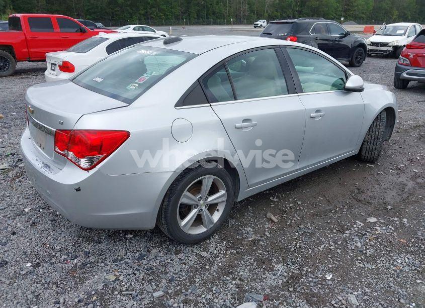 Photo 4 of 2015 Chevrolet Cruze LT (VIN 1G1PE5SB8F7141659)