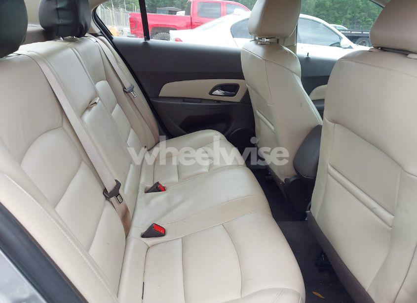 Photo 5 of 2015 Chevrolet Cruze LT (VIN 1G1PE5SB8F7141659)