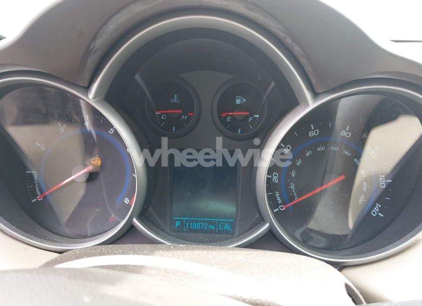 Photo 7 of 2015 Chevrolet Cruze LT (VIN 1G1PE5SB8F7141659)