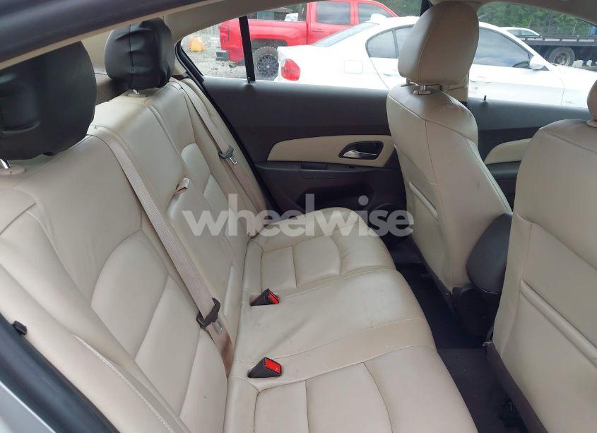 Photo 8 of 2015 Chevrolet Cruze LT (VIN 1G1PE5SB8F7141659)