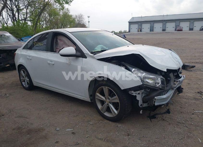 2015 Chevrolet Cruze 2LT AUTO (VIN 1G1PE5SB8F7152600) main photo