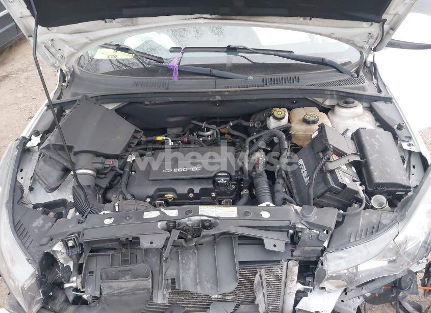 Photo 10 of 2015 Chevrolet Cruze 2LT AUTO (VIN 1G1PE5SB8F7152600)