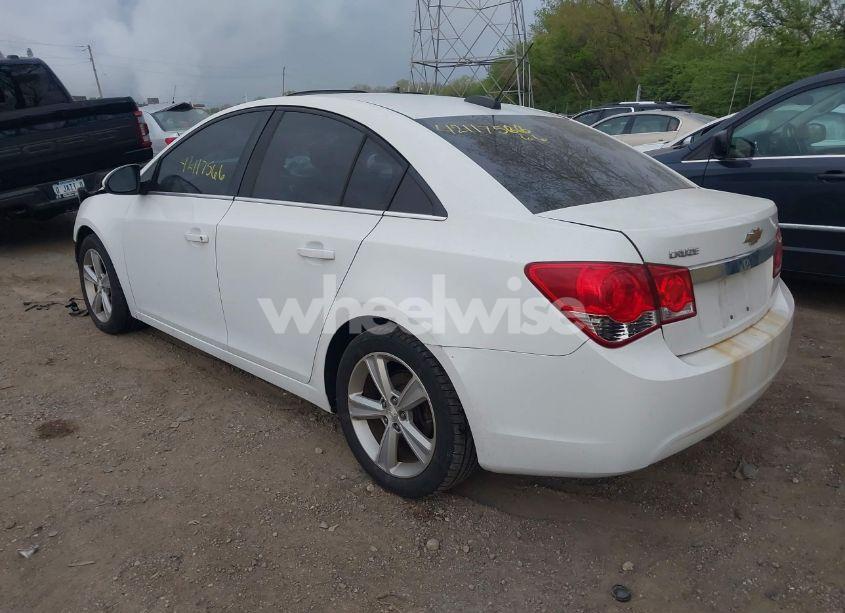 Photo 3 of 2015 Chevrolet Cruze 2LT AUTO (VIN 1G1PE5SB8F7152600)