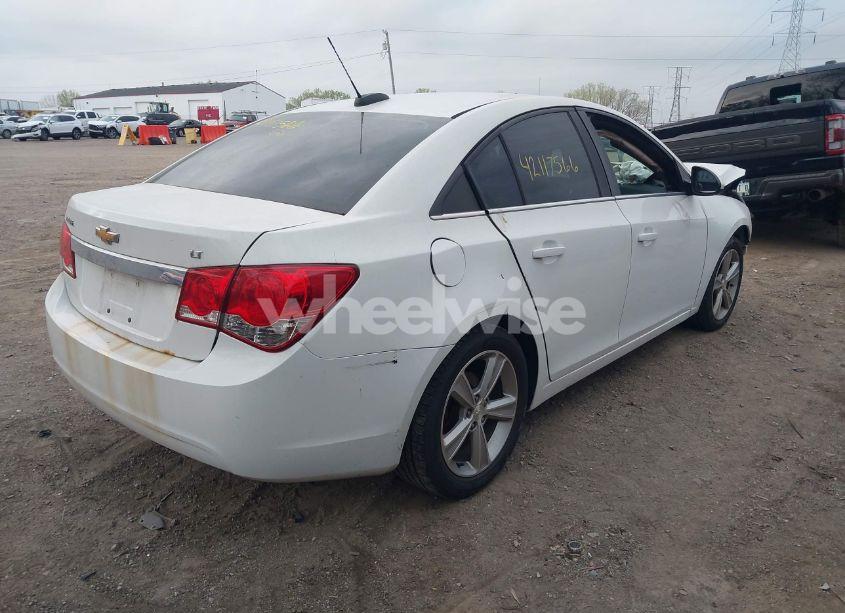 Photo 4 of 2015 Chevrolet Cruze 2LT AUTO (VIN 1G1PE5SB8F7152600)