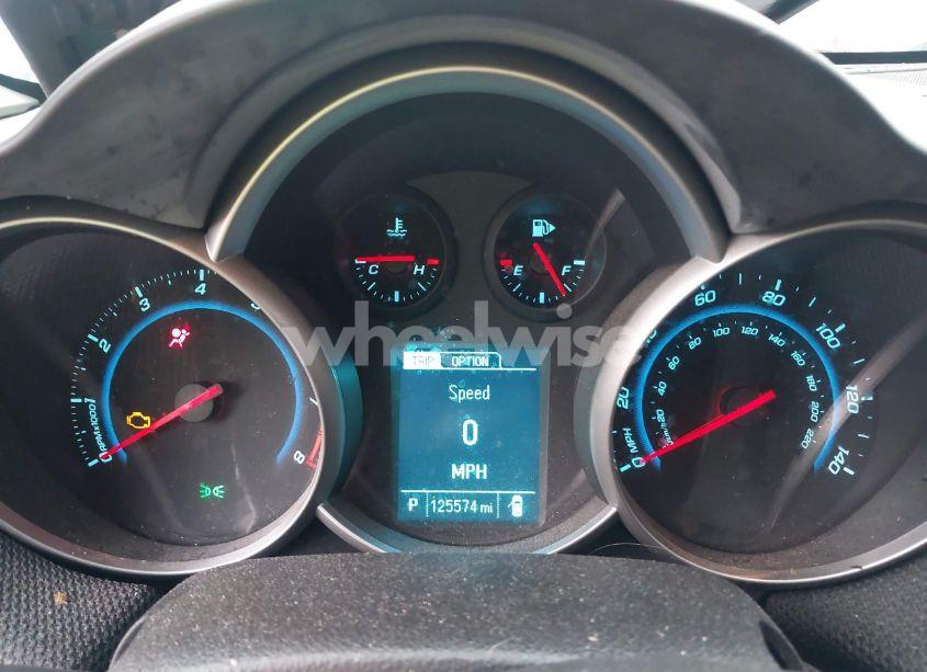 Photo 7 of 2015 Chevrolet Cruze 2LT AUTO (VIN 1G1PE5SB8F7152600)