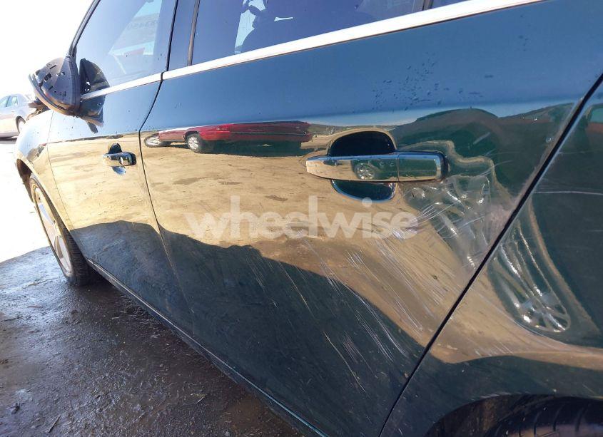 Photo 18 of 2015 Chevrolet Cruze 2LT AUTO (VIN 1G1PE5SB8F7256830)