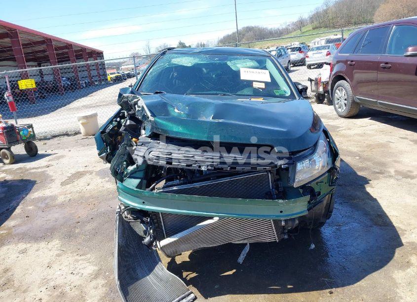 Photo 6 of 2015 Chevrolet Cruze 2LT AUTO (VIN 1G1PE5SB8F7256830)