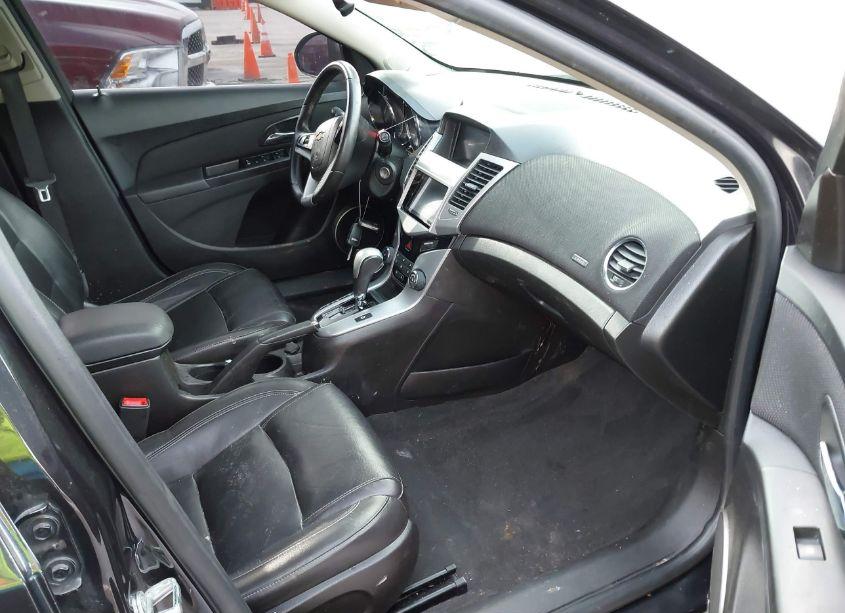 Photo 5 of 2015 Chevrolet Cruze 2LT AUTO (VIN 1G1PE5SB8F7292629)