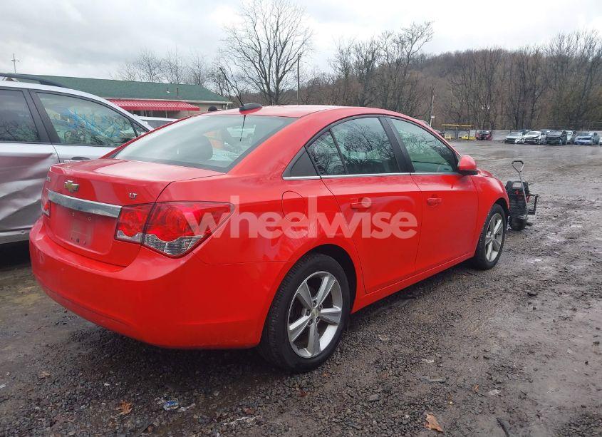 Photo 4 of 2015 Chevrolet Cruze 2LT AUTO (VIN 1G1PE5SB8F7293926)