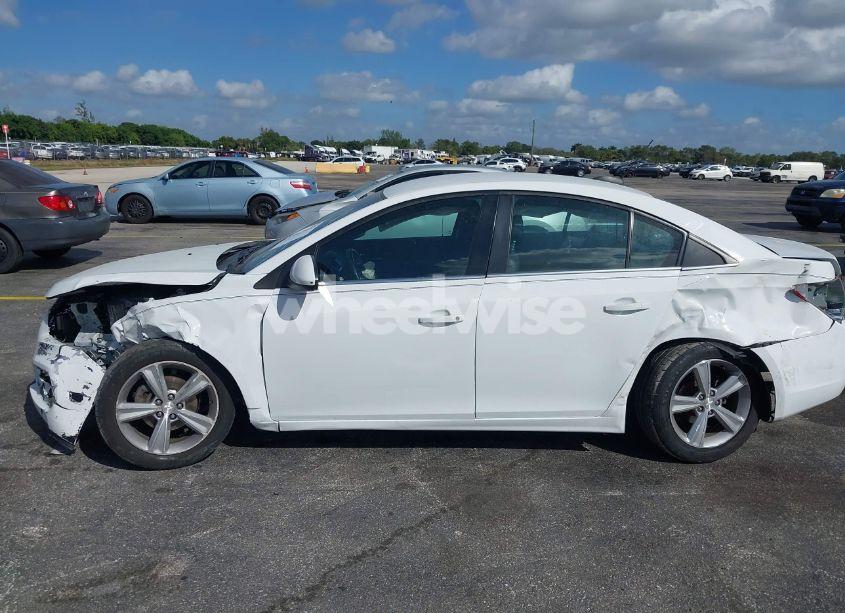 Photo 6 of 2015 Chevrolet Cruze 2LT AUTO (VIN 1G1PE5SB8F7293957)