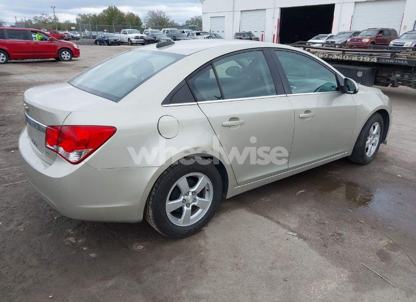 Photo 4 of 2016 Chevrolet Cruze LIMITED 1LT AUTO (VIN 1G1PE5SB8G7116780)
