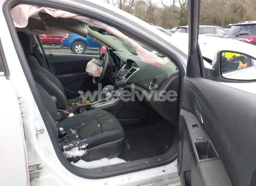 Photo 5 of 2016 Chevrolet Cruze LIMITED 1LT AUTO (VIN 1G1PE5SB8G7116794)