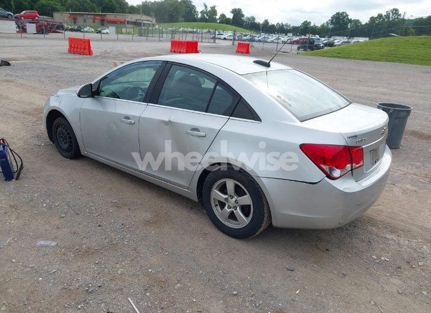 Photo 3 of 2016 Chevrolet Cruze LIMITED 1LT AUTO (VIN 1G1PE5SB8G7121820)