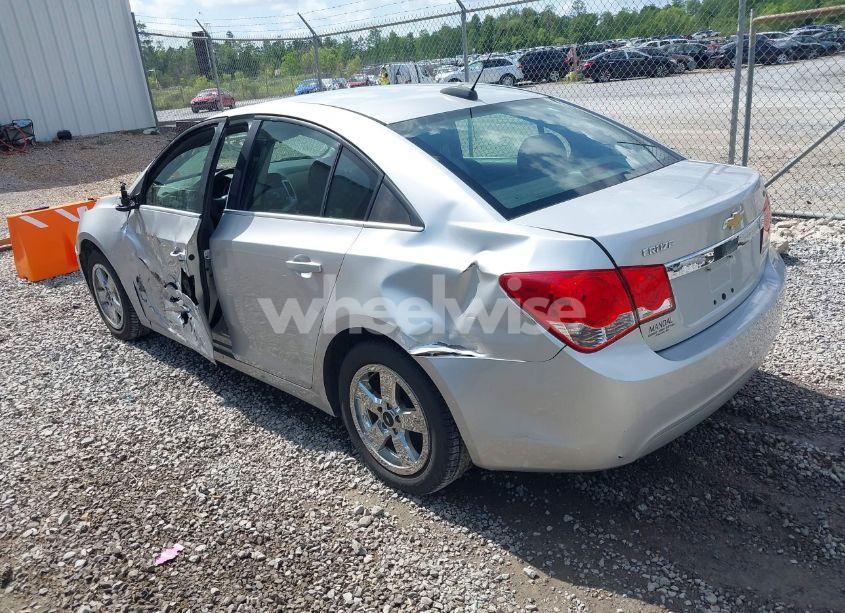 Photo 3 of 2016 Chevrolet Cruze LIMITED 1LT AUTO (VIN 1G1PE5SB8G7133076)