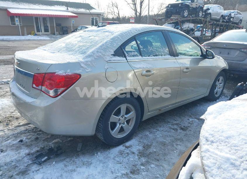 Photo 4 of 2016 Chevrolet Cruze LIMITED 1LT AUTO (VIN 1G1PE5SB8G7153537)