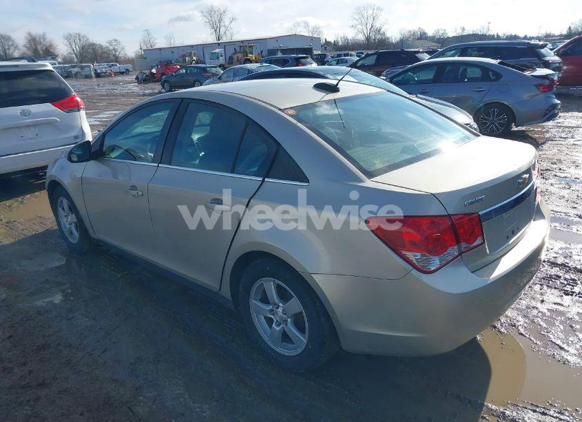 Photo 3 of 2016 Chevrolet Cruze LIMITED 1LT AUTO (VIN 1G1PE5SB8G7179944)
