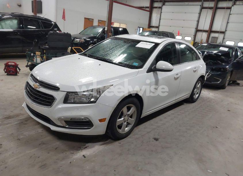 Photo 2 of 2016 Chevrolet Cruze LIMITED 1LT AUTO (VIN 1G1PE5SB8G7197778)