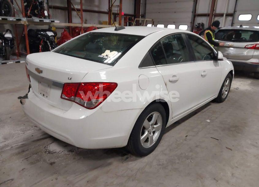 Photo 4 of 2016 Chevrolet Cruze LIMITED 1LT AUTO (VIN 1G1PE5SB8G7197778)