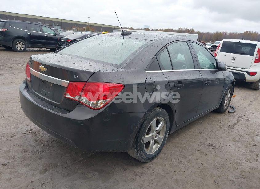 Photo 4 of 2016 Chevrolet Cruze LIMITED 1LT AUTO (VIN 1G1PE5SB8G7203921)