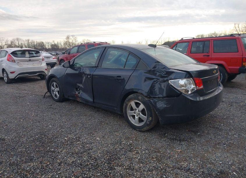 Photo 3 of 2016 Chevrolet Cruze LIMITED 1LT AUTO (VIN 1G1PE5SB8G7222789)