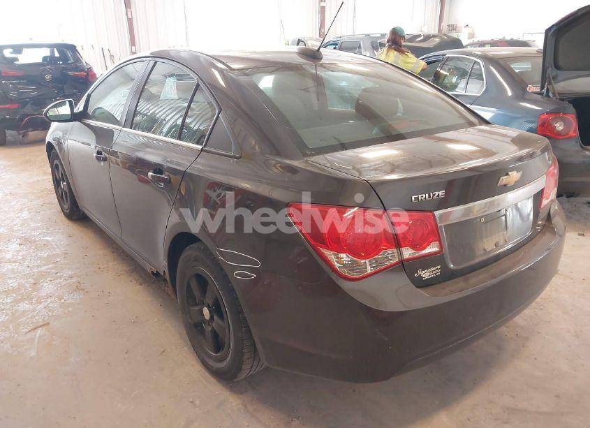 Photo 3 of 2016 Chevrolet Cruze LIMITED 1LT AUTO (VIN 1G1PE5SB8G7228222)