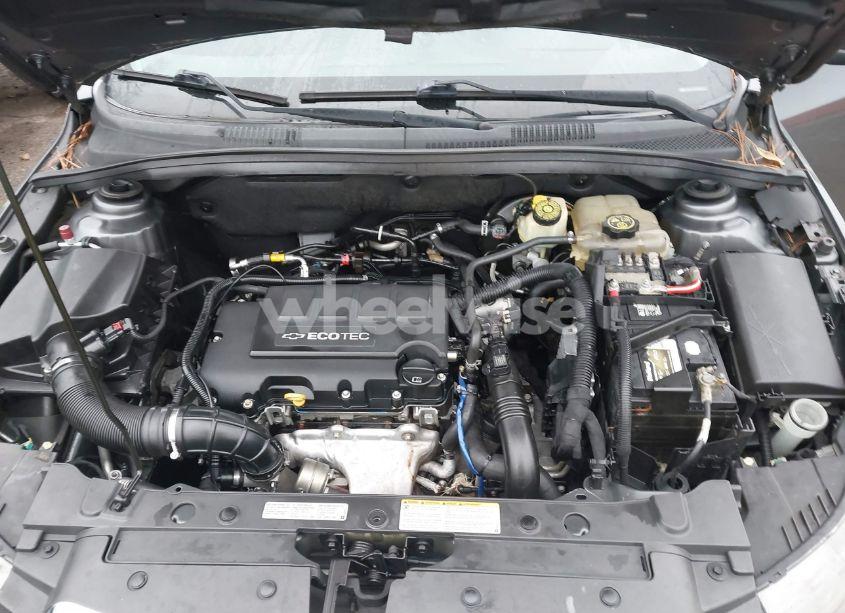 Photo 10 of 2013 Chevrolet Cruze 2LT AUTO (VIN 1G1PE5SB9D7142915)