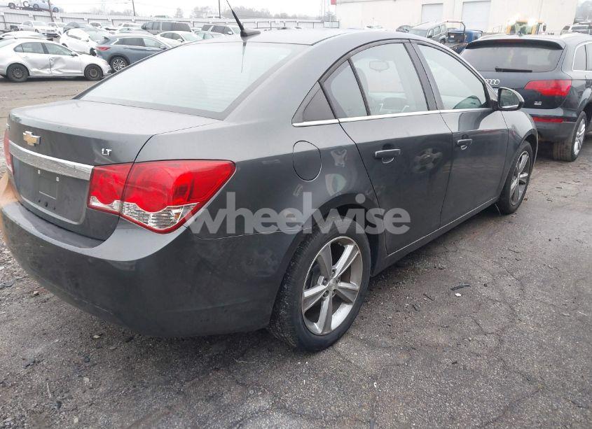 Photo 4 of 2013 Chevrolet Cruze 2LT AUTO (VIN 1G1PE5SB9D7142915)