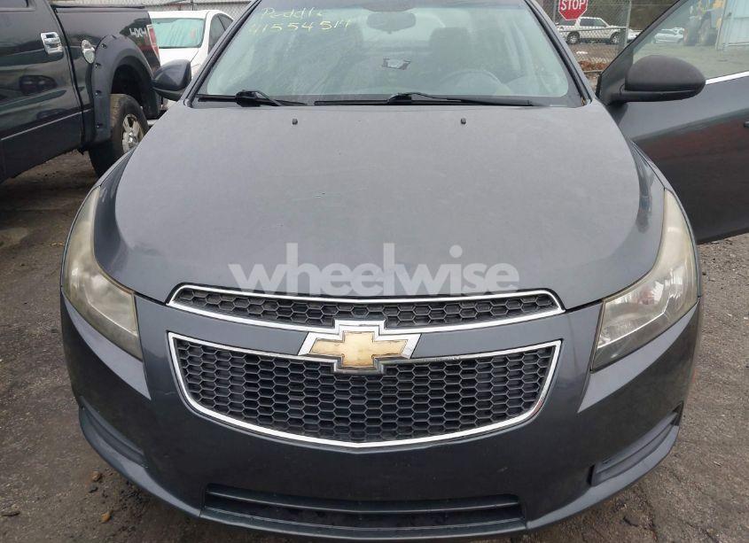 Photo 6 of 2013 Chevrolet Cruze 2LT AUTO (VIN 1G1PE5SB9D7142915)