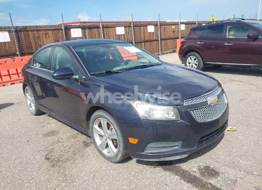 2014 Chevrolet Cruze 2LT AUTO (VIN 1G1PE5SB9E7132483) main photo