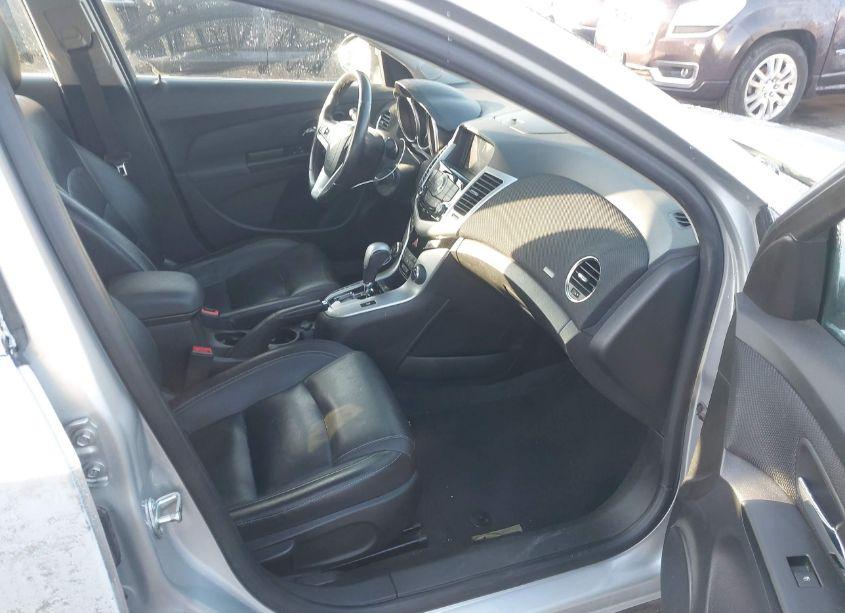 Photo 5 of 2014 Chevrolet Cruze 2LT AUTO (VIN 1G1PE5SB9E7289169)