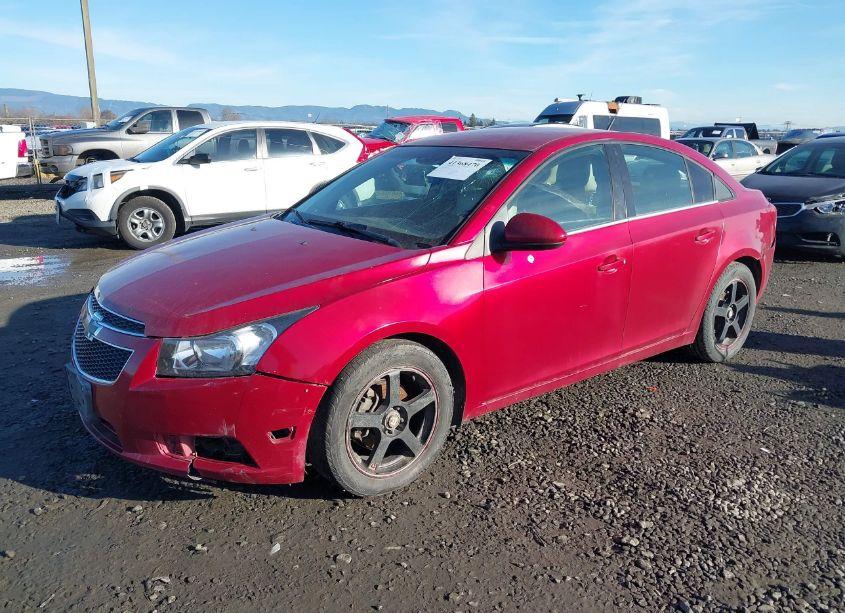 Photo 2 of 2014 Chevrolet Cruze 2LT AUTO (VIN 1G1PE5SB9E7289687)