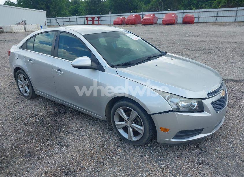 2014 Chevrolet Cruze 2LT AUTO (VIN 1G1PE5SB9E7304673) main photo