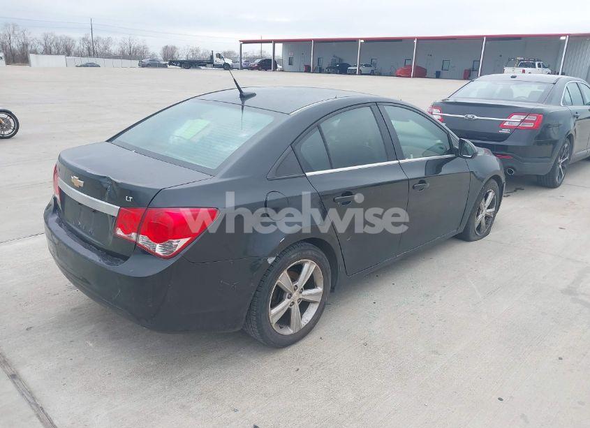 Photo 4 of 2014 Chevrolet Cruze 2LT AUTO (VIN 1G1PE5SB9E7339553)
