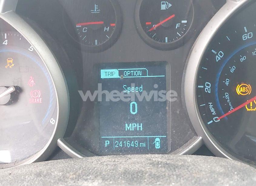 Photo 7 of 2014 Chevrolet Cruze 2LT AUTO (VIN 1G1PE5SB9E7339553)