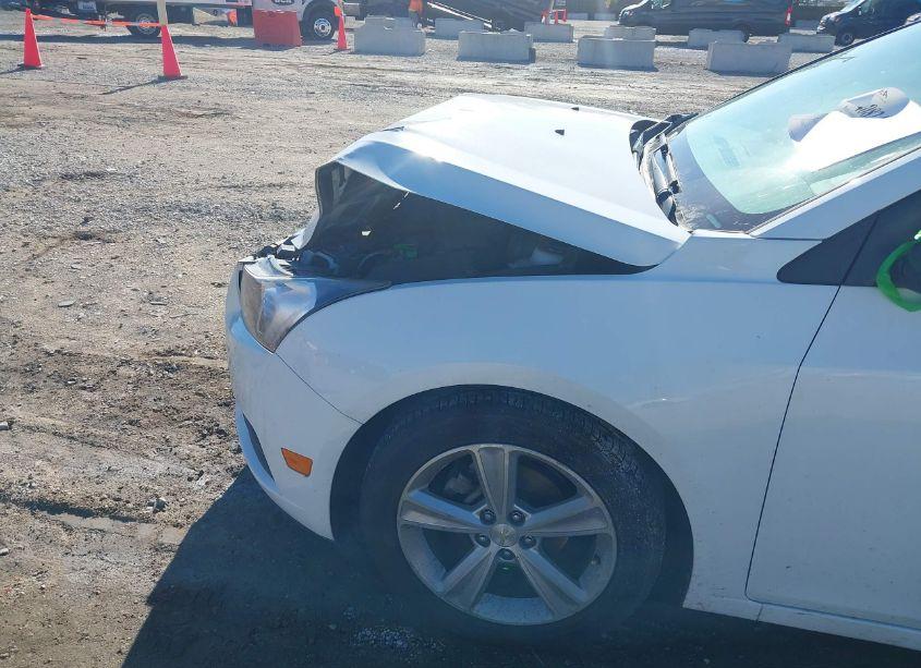 Photo 12 of 2014 Chevrolet Cruze 2LT AUTO (VIN 1G1PE5SB9E7389854)