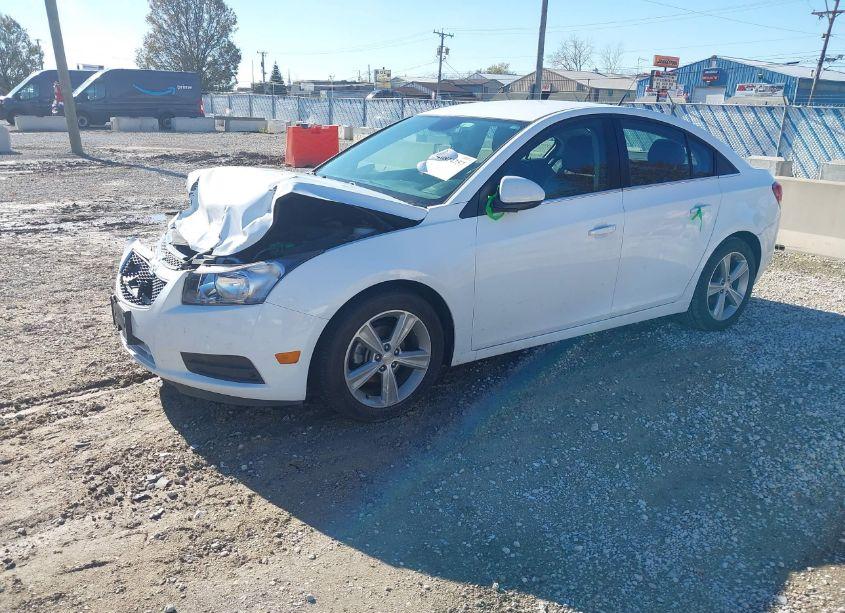 Photo 2 of 2014 Chevrolet Cruze 2LT AUTO (VIN 1G1PE5SB9E7389854)