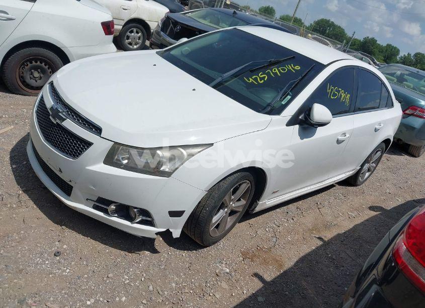 Photo 2 of 2014 Chevrolet Cruze 2LT AUTO (VIN 1G1PE5SB9E7392804)
