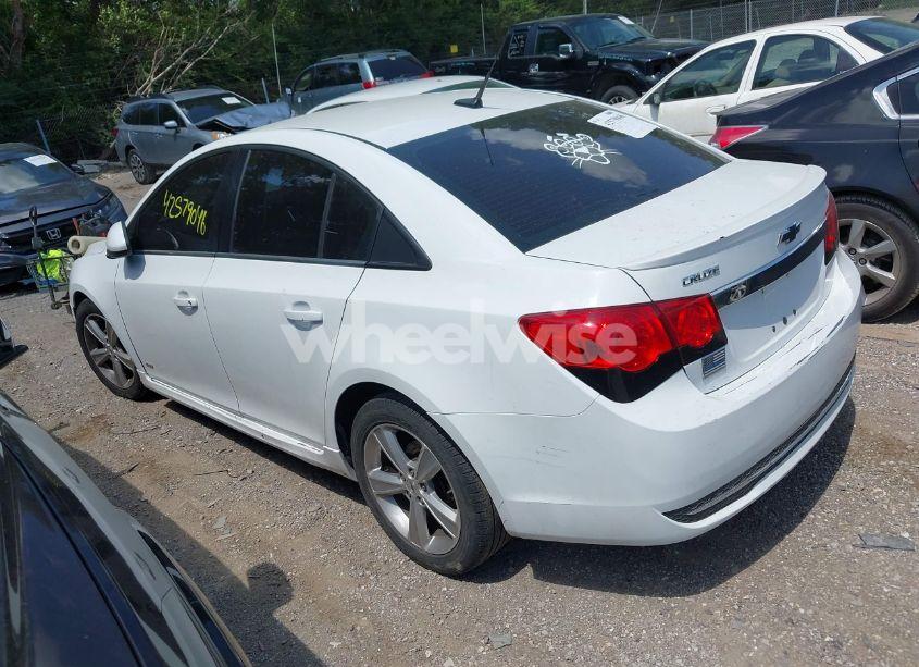 Photo 3 of 2014 Chevrolet Cruze 2LT AUTO (VIN 1G1PE5SB9E7392804)
