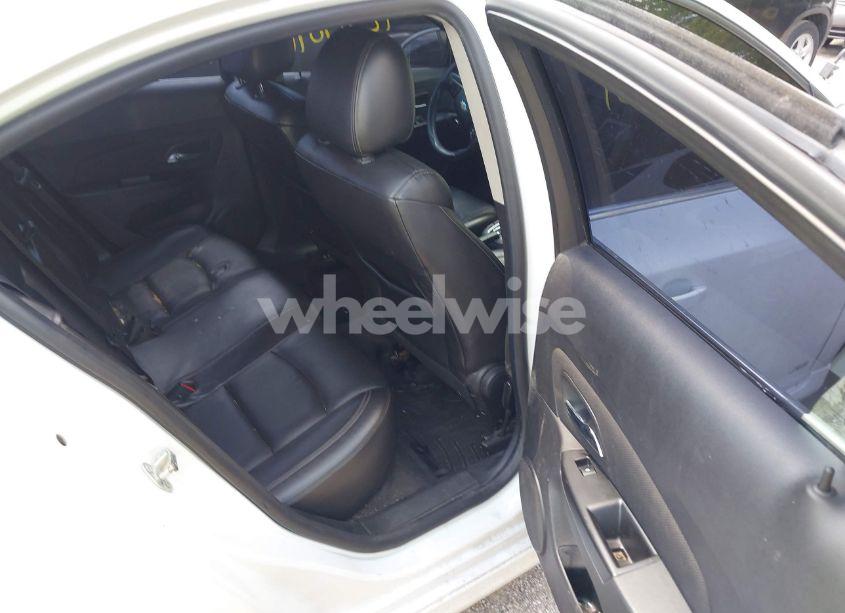 Photo 8 of 2014 Chevrolet Cruze 2LT AUTO (VIN 1G1PE5SB9E7392804)