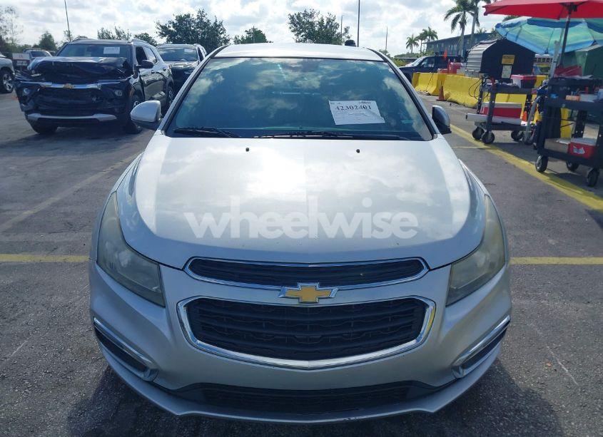 Photo 6 of 2015 Chevrolet Cruze 2LT AUTO (VIN 1G1PE5SB9F7147907)