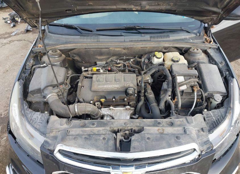 Photo 10 of 2015 Chevrolet Cruze 2LT AUTO (VIN 1G1PE5SB9F7167431)
